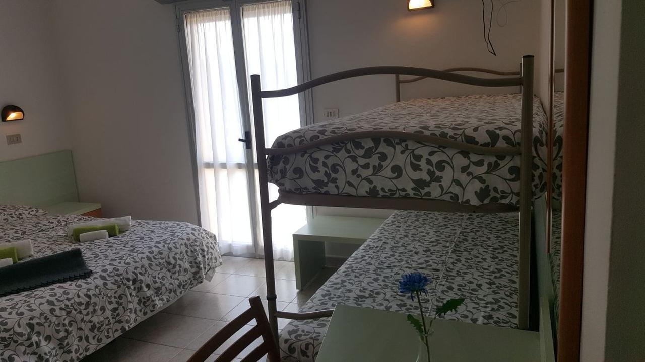 Hotel Villa Cesira Bellaria-Igea Marina Camera foto