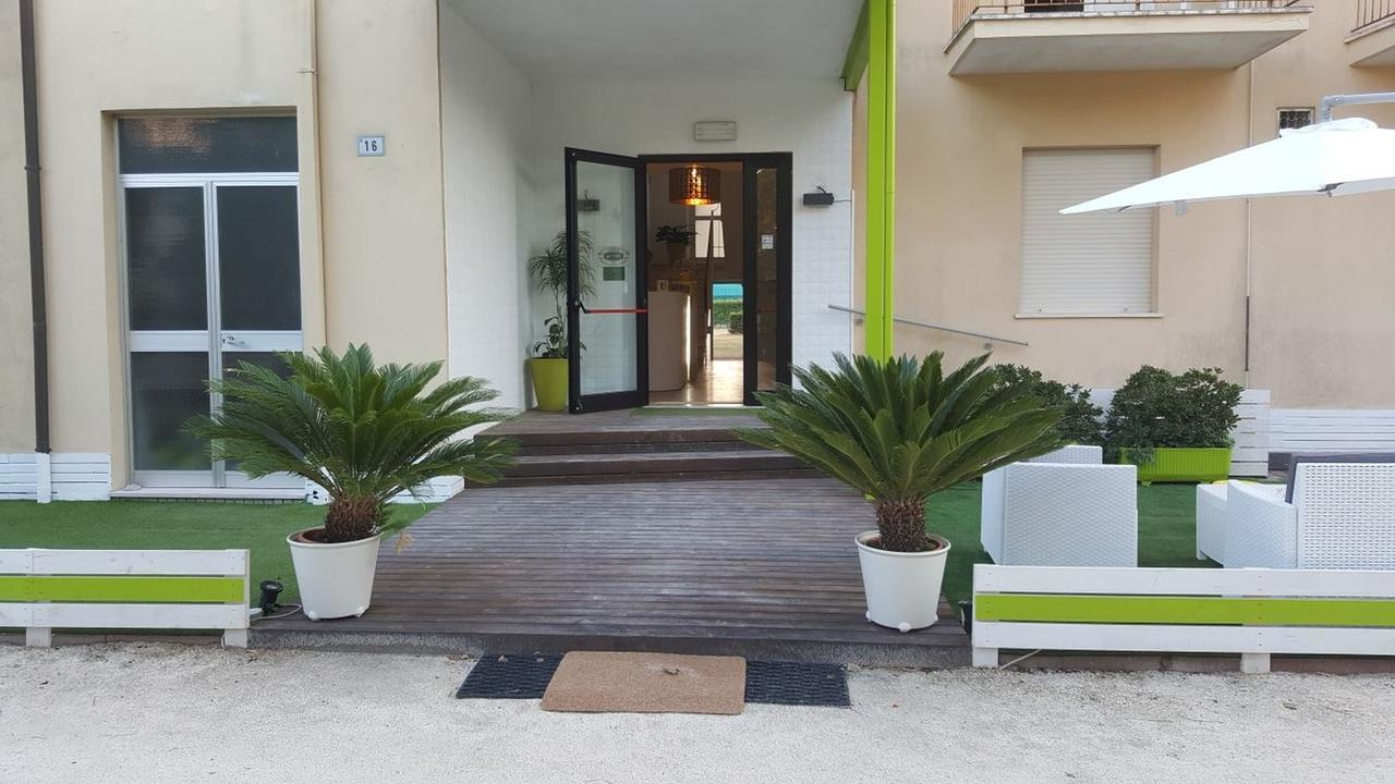 Hotel Villa Cesira Bellaria-Igea Marina Esterno foto