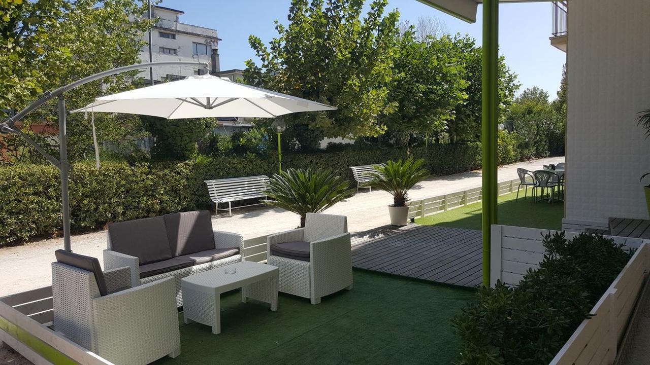 Hotel Villa Cesira Bellaria-Igea Marina Esterno foto