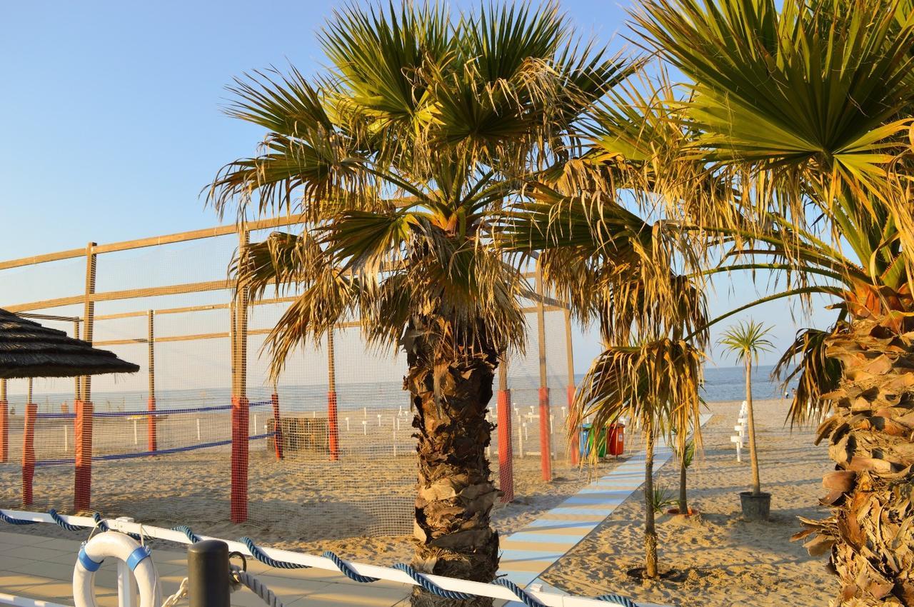 Hotel Villa Cesira Bellaria-Igea Marina Esterno foto
