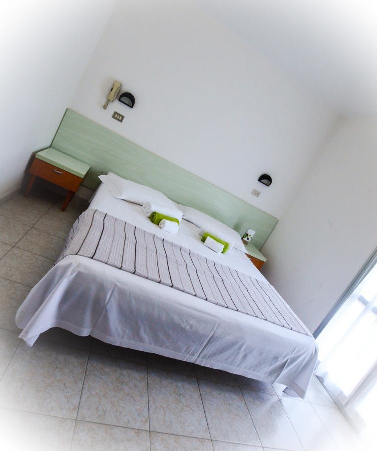 Hotel Villa Cesira Bellaria-Igea Marina Esterno foto