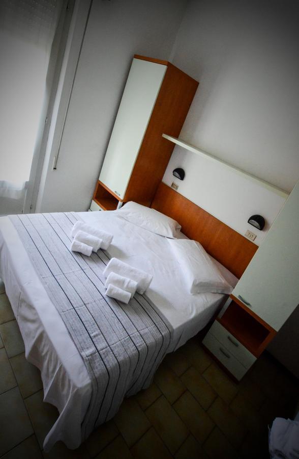 Hotel Villa Cesira Bellaria-Igea Marina Esterno foto